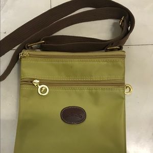 Pre-Owned Longchamp Small Crossbody Bag